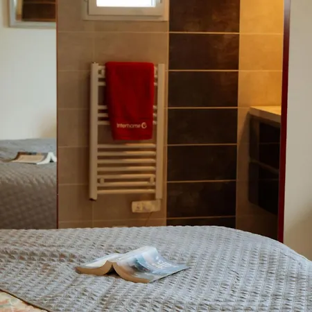 Les Jardins Du Val By Interhome
