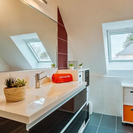 Les Jardins Du Val By Interhome