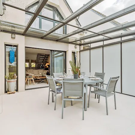 Les Jardins Du Val By Interhome Сasa de vacaciones